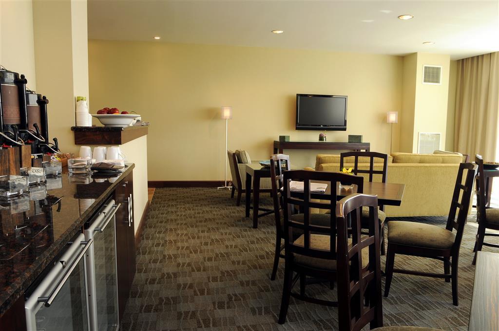 The Westin Mount Laurel Hotel Étterem fotó